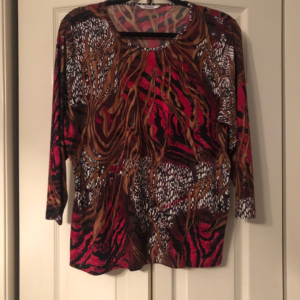 TanJay 3/4 Sleeve Women’s Print Top 
Size Large